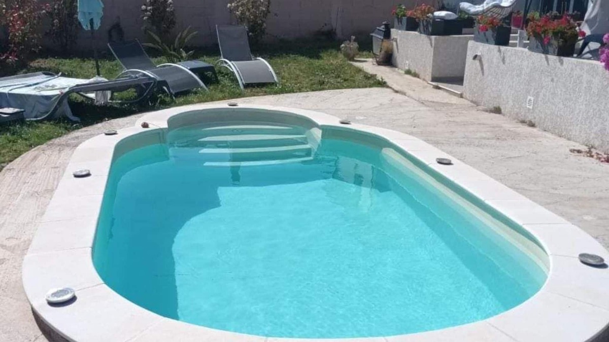 Borgo House | Villa Partagée Avec Piscine au Calme 10 mns des Plages