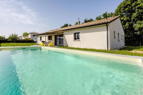 Saint-Sulpice Villa | Villa Pastel - Piscine - Jardin
