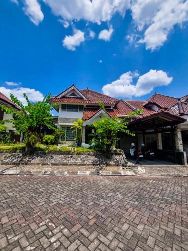 Sinduharjo Villa | Villa Pesona Merapi With 3 BR