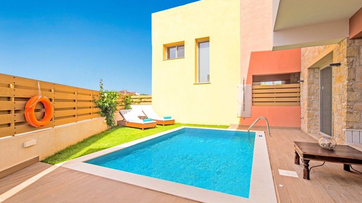 Gouvia Villa | Villa Petra Gouvia by Villa Plus