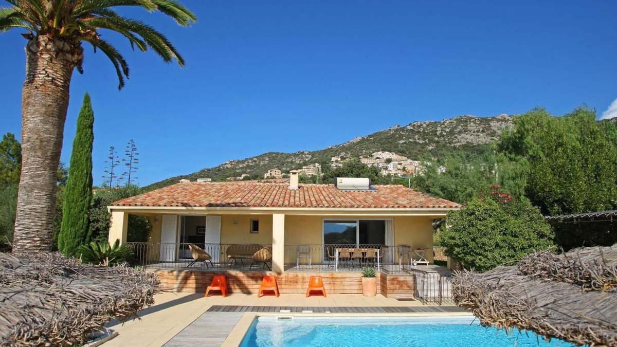 Lumio Villa | Villa-Picciolina-Ensuite-Sea view