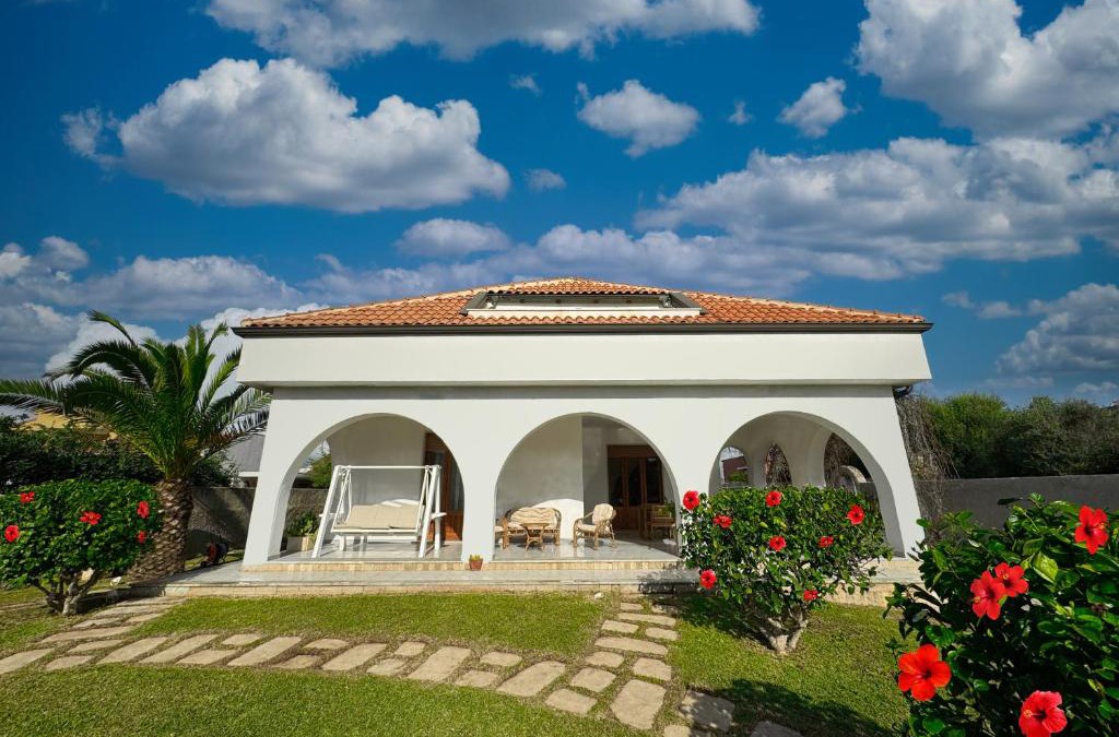 Santa Maria del Focallo House | Villa Pierina