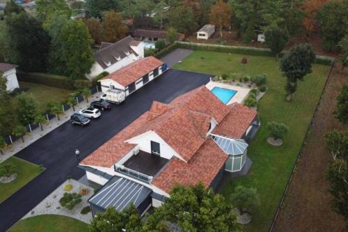 Ychoux Villa | Villa piscine et jacuzzi