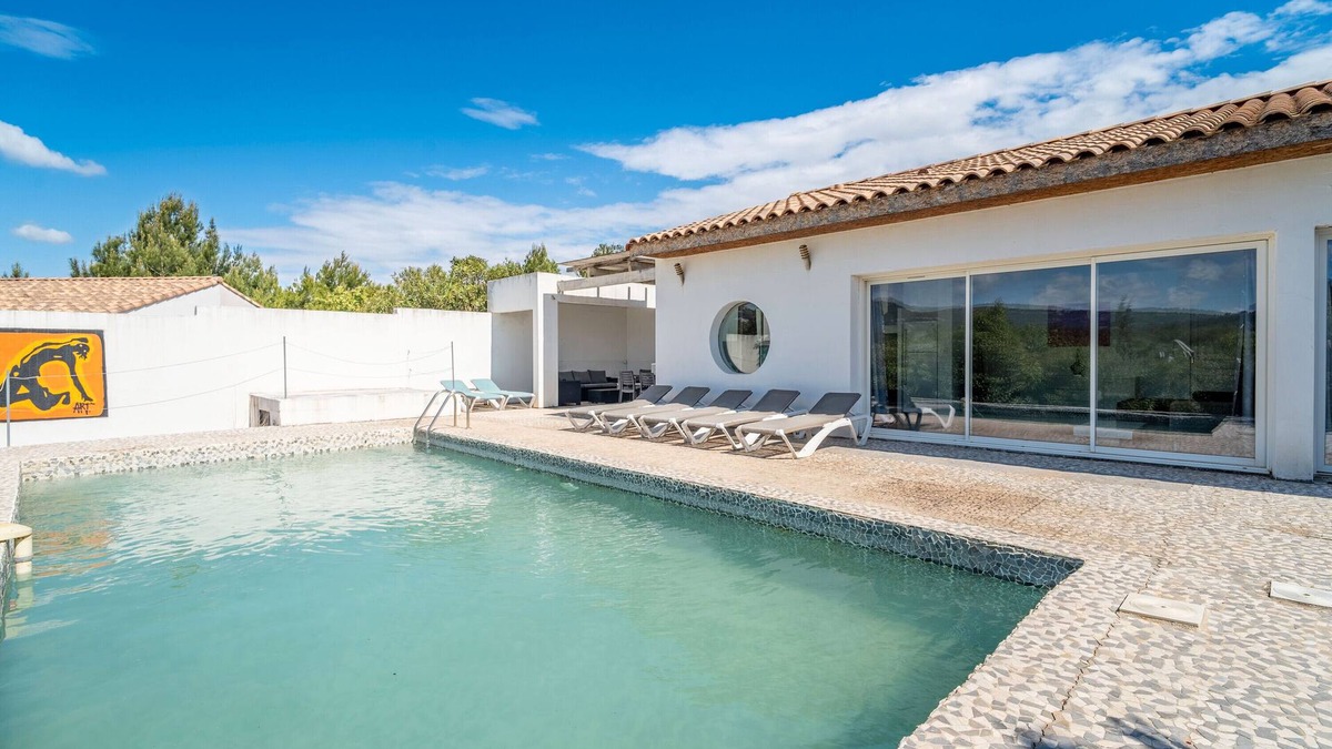 Montseret Villa | Villa 'Piscine Privée Proche Plages' with Private Pool, Private Terrace and Wi-Fi