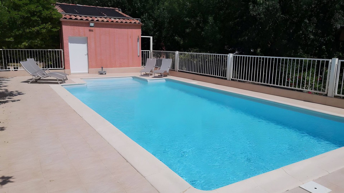 Le Bosc Villa | Villa 'Piscine Proche Lac Du Salagou' with Private Pool, Private Terrace and Wi-Fi