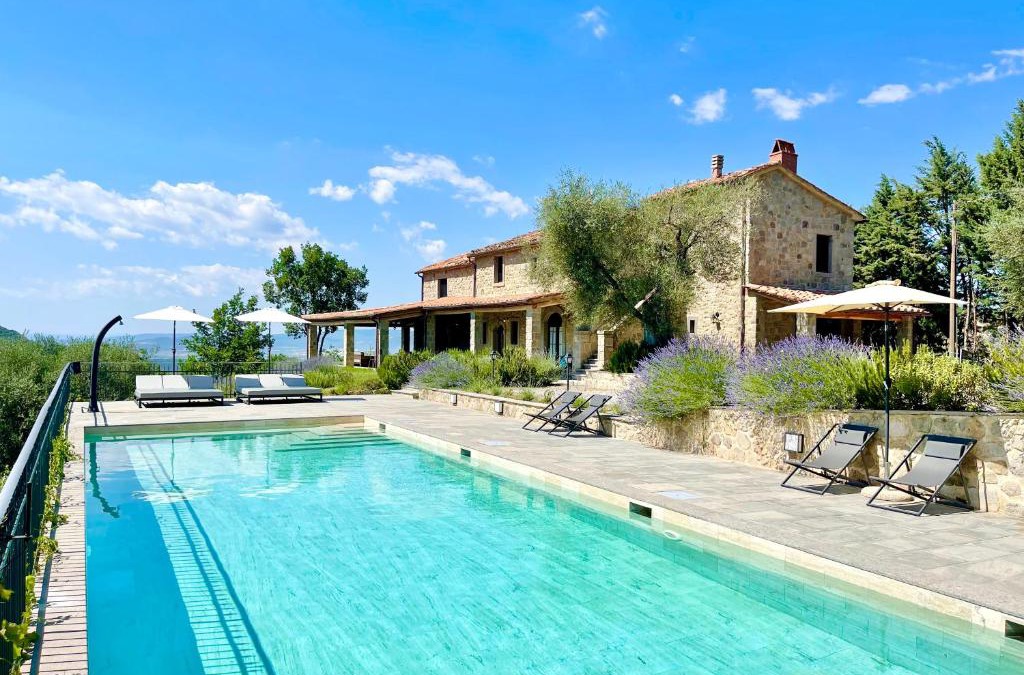 Castel del Piano Villa | Villa Podere Del Grasso
