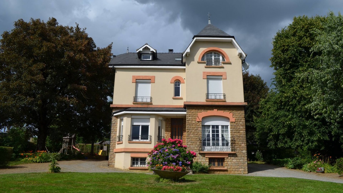 Maubert-Fontaine Villa | Villa Point du Jour for family vacations in the countryside