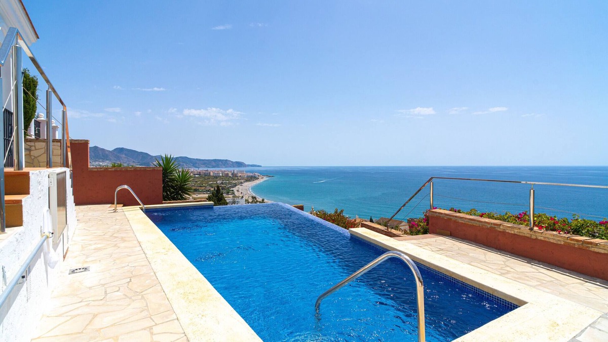 Punta Lara Villa | Villa Prime Seaview by Casasol