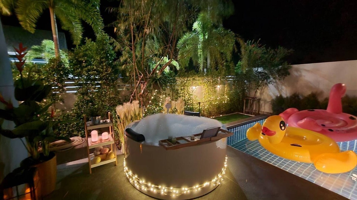 Cha-am Villa | villa private pool and jacuzzi, 5 min from the beach!