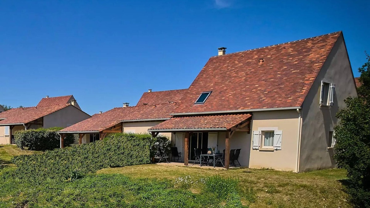 Lanzac Villa | Villa, privater Pool, unabhängig, 2 Bäder 6 persons