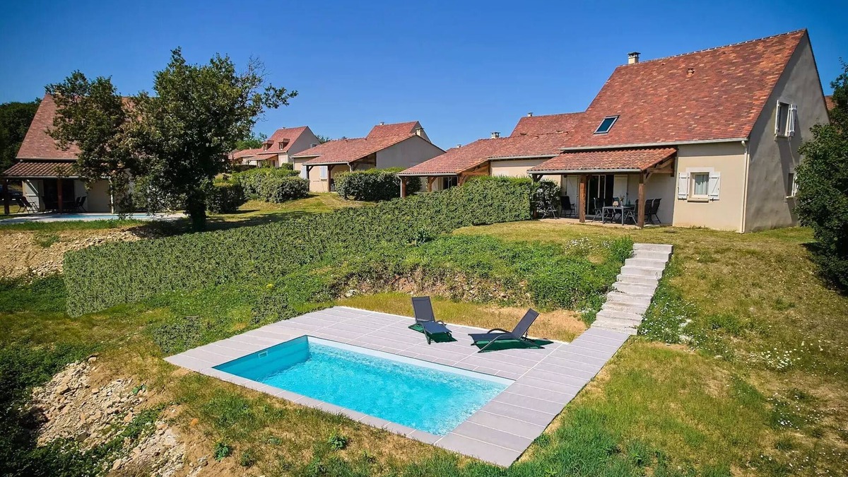 Lanzac Villa | Villa, privater Pool, unabhängig, 2 Bäder 8 Personen