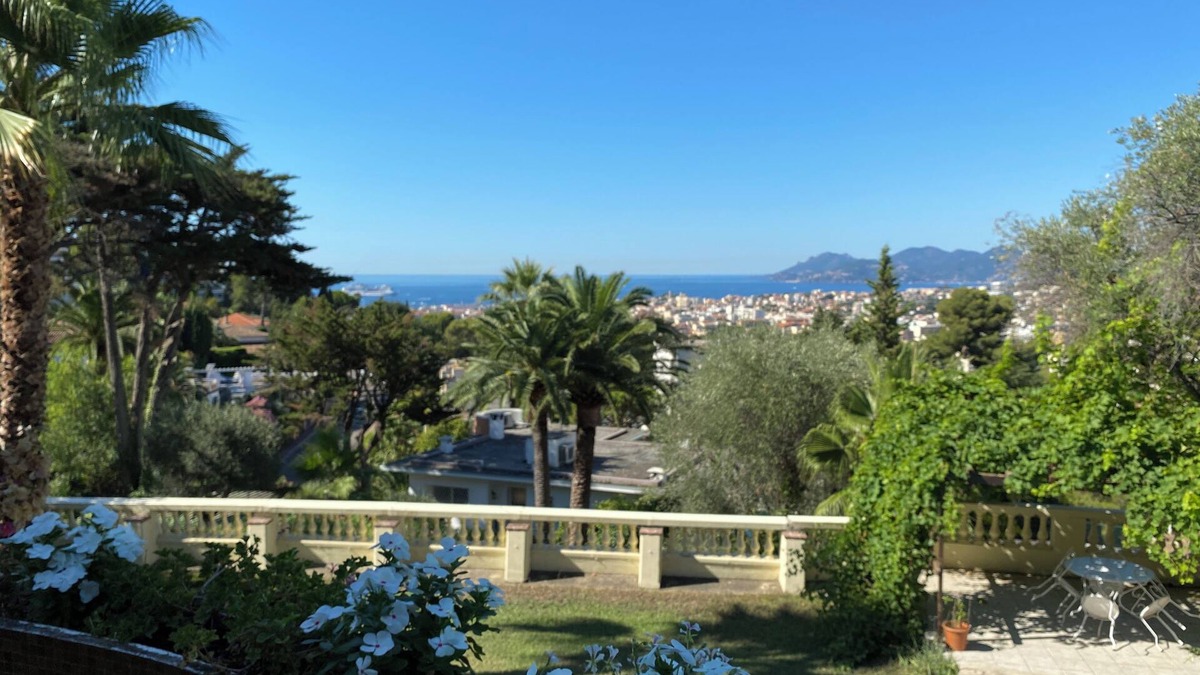 Le Cannet Villa | Villa Provençale, Piscine, Tennis Privé, vue Panoramique Cannes, Esterel