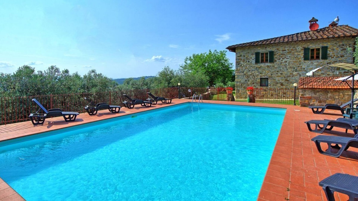 Pieve a Presciano Villa | Villa Quercina by MMega