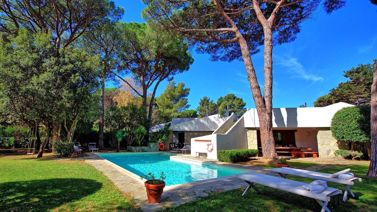 Roccamare Villa | Villa Rocca Mare - Villa with pool by the sea