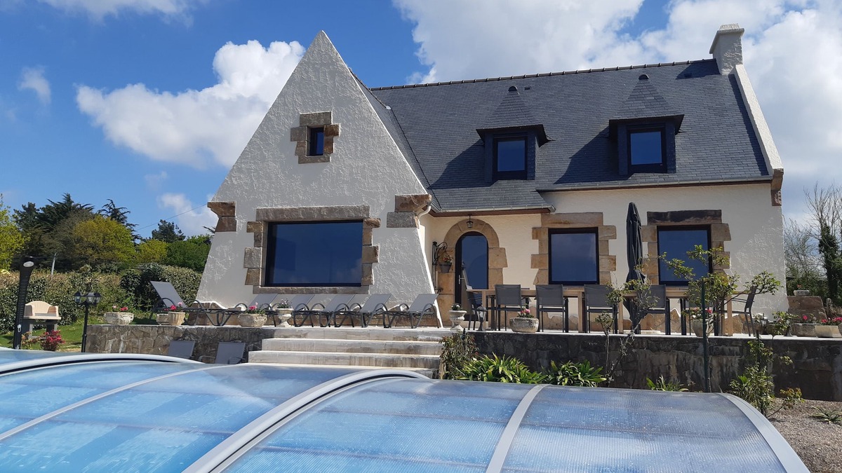 Pleumeur-Bodou Villa | Villa Romayann - Swimming pool and panoramic view