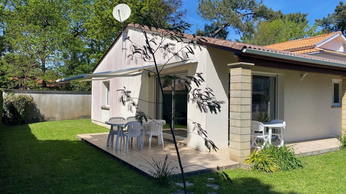 Ronce-les-Bains Villa | VILLA RONCE LES BAINS 150 meters from the beach 2 BEDROOMS/5 PERSONS