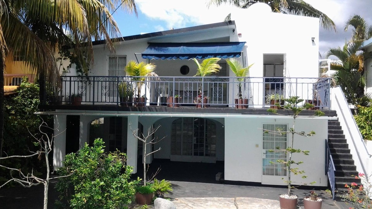 Pointe aux Biches Apartment | Villa Rosa, 2 Apartments with outdoor pool, 100mts from the beach