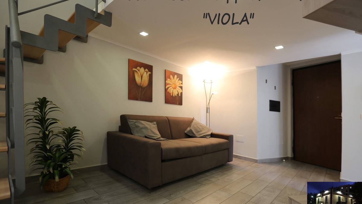 Bagnoli Apartment | VILLA ROSA - Apartment n. 3 "VIOLA" (4 beds):