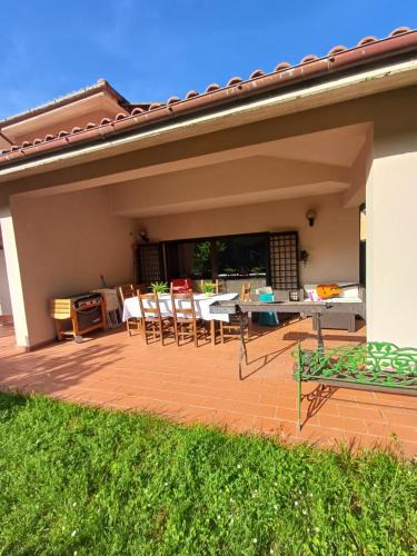 Caporciano Villa | Villa Rosa