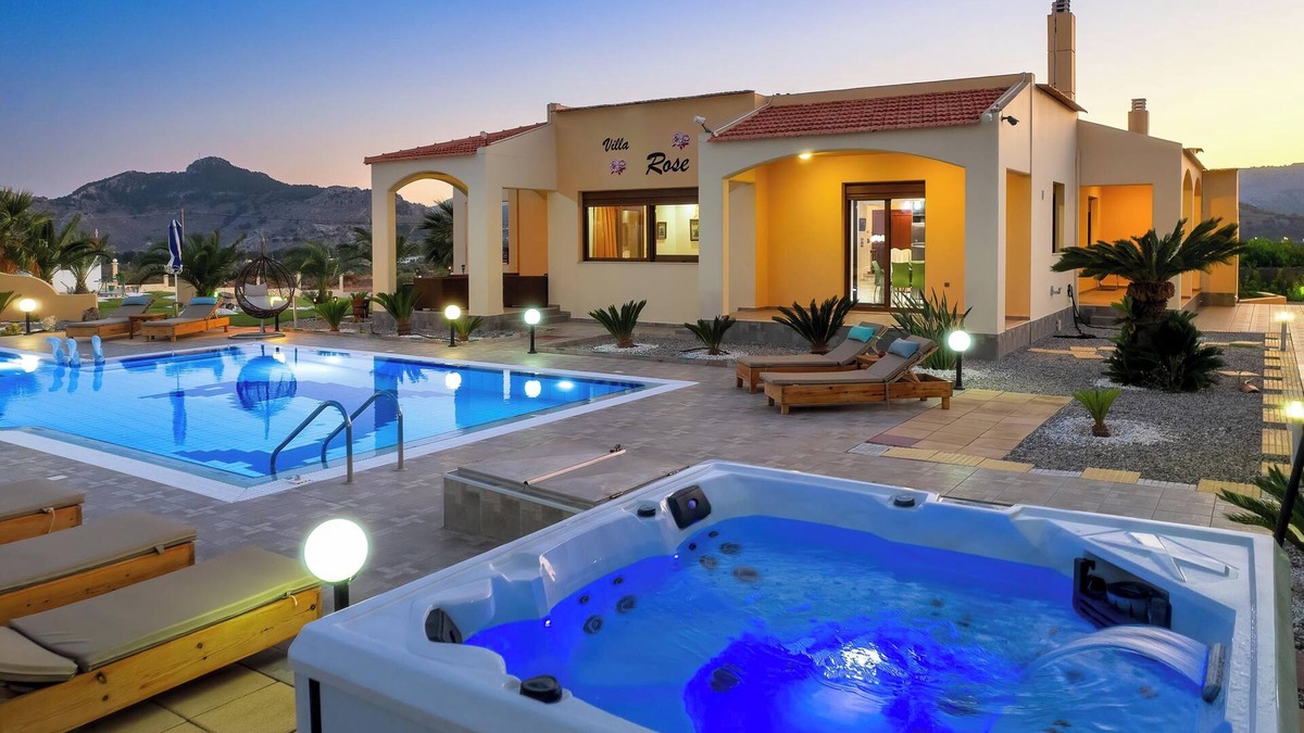 Kolymbia Villa | Villa Rose sleeps up to 13
