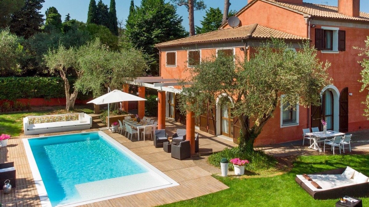 Misano Adriatico Villa | Villa Rossa 12, Emma Villas