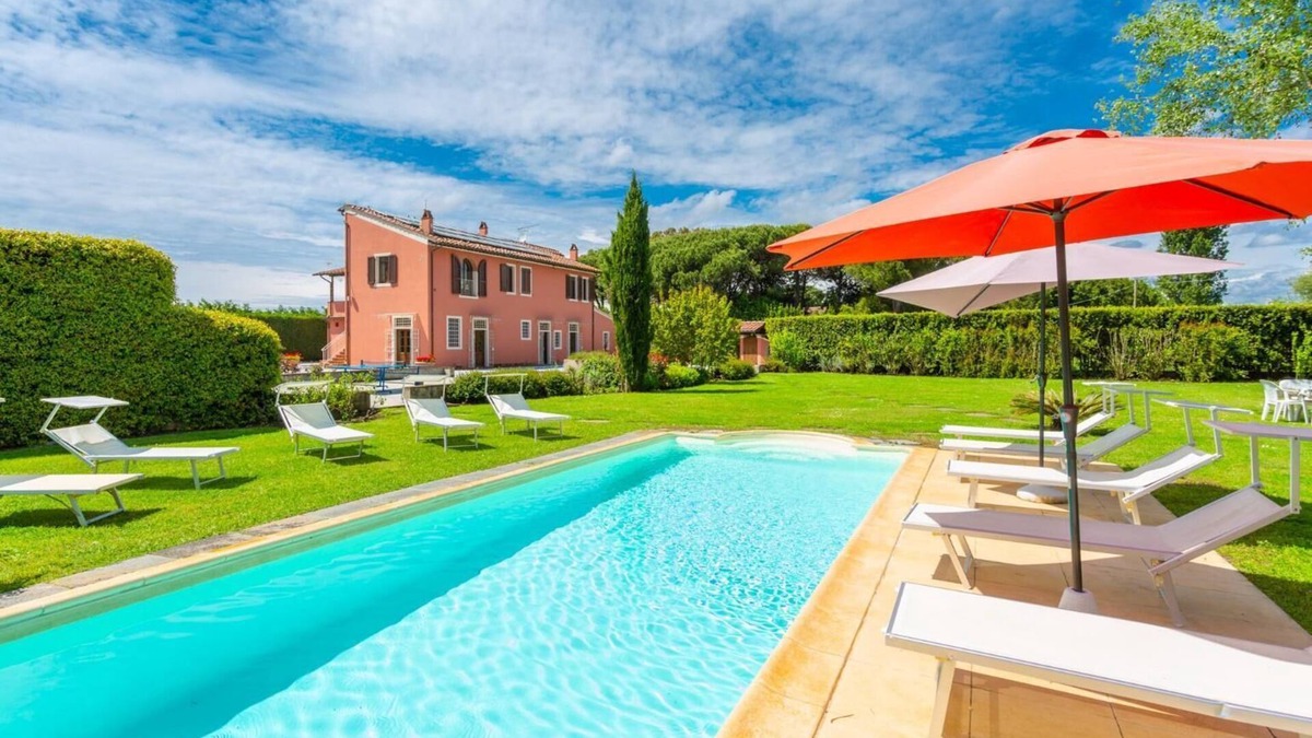 San Giuliano Terme Villa | Villa Rossa Large Private Pool, WiFi