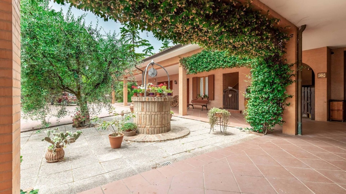 Carassai Villa | Villa Rosso Corbezzolo - Villa Rosso Corbezzolo