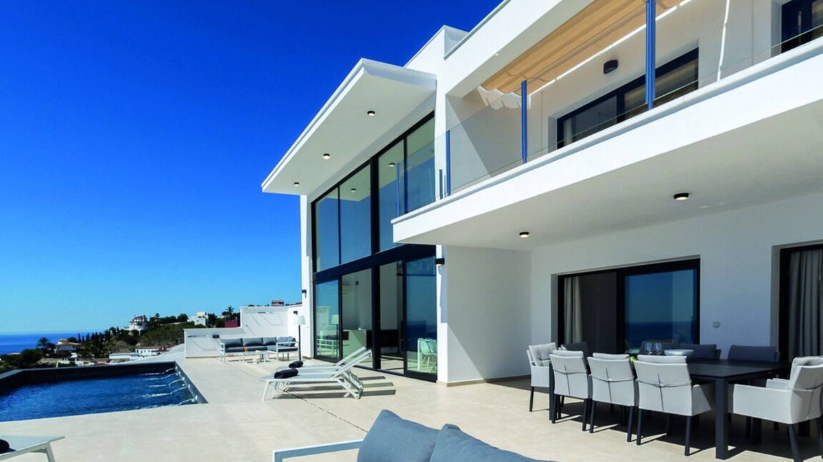 Salobrena Villa | Villa Royal, modern villa with private heated pool and sea view