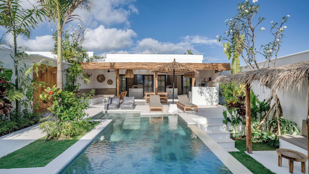 Beraban Villa | Villa Ruta 2 Oasis 5 min walk from Nyanyi beach and close to Luna Beach Club