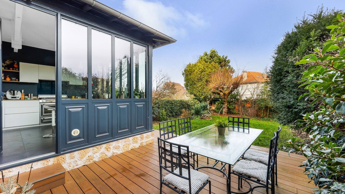 Le Chesnay Villa | Villa St Antoine - Les Demoiselles à Versailles