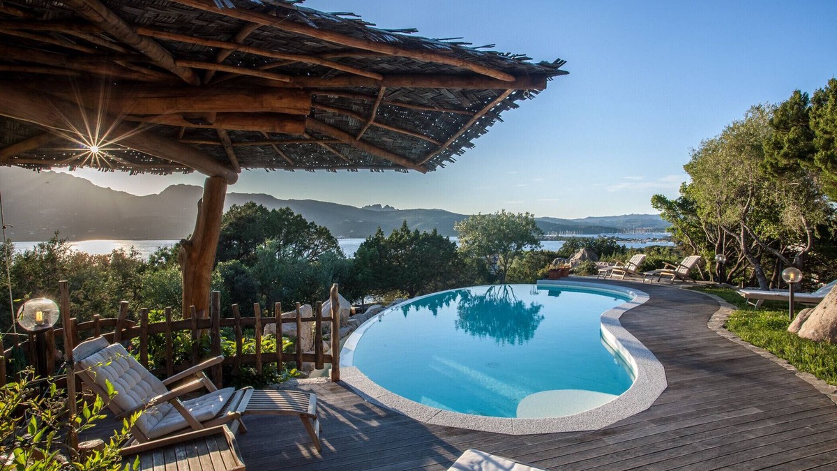Porto Rotondo Villa | Villa Sa Jaga - infinity pool facing sunset, Porto Rotondo