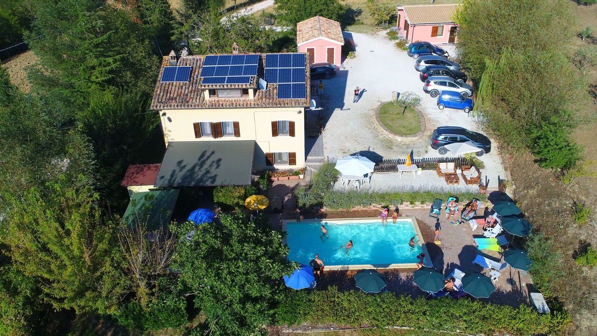 San Ginesio House | VILLA SABRINA Country house with swimming pool and garden