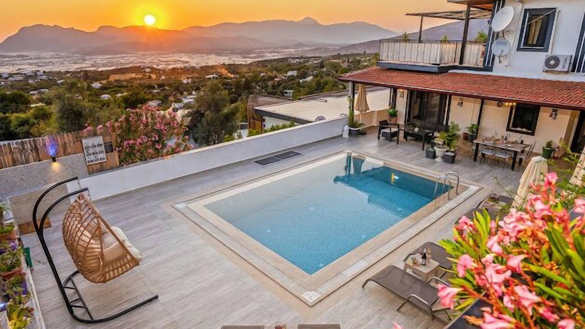 Uzumlu Villa | Villa sahin-1 Private villa-Surrounded by Nature, with a Large and Heated Pool
