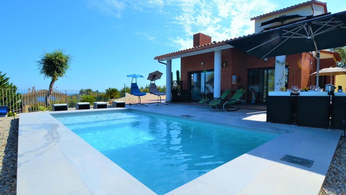 Mont Barbat Villa | Villa Salamandre 10 people with pool