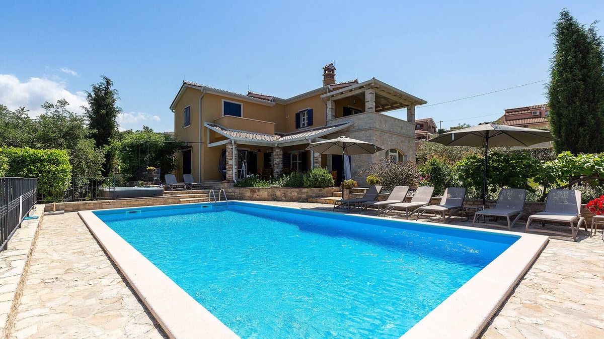 Montizana Villa | Villa Salvea by Villas Guide