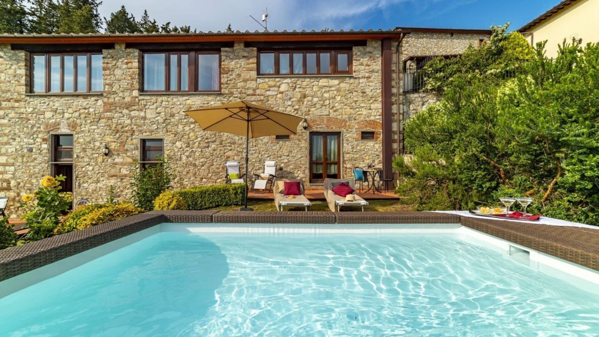 Montemurlo Villa | Villa San Giorgio, surrounded by greenery