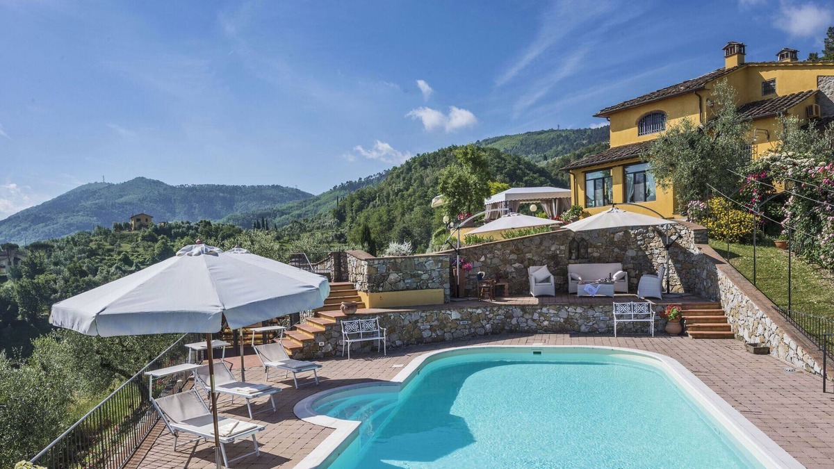 Casalguidi Villa | Villa Sandra Ortensia