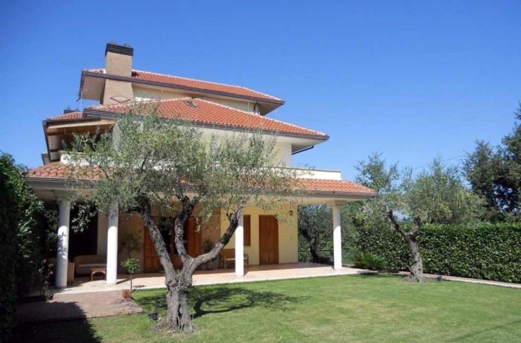 San Michele di Serino Bed & Breakfast | Villa San Michele