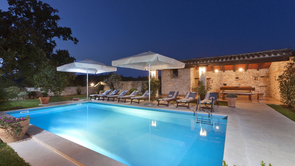 Peresiji Villa | Villa San Vincenzo - Romantic villa in Central Istria for 10 people