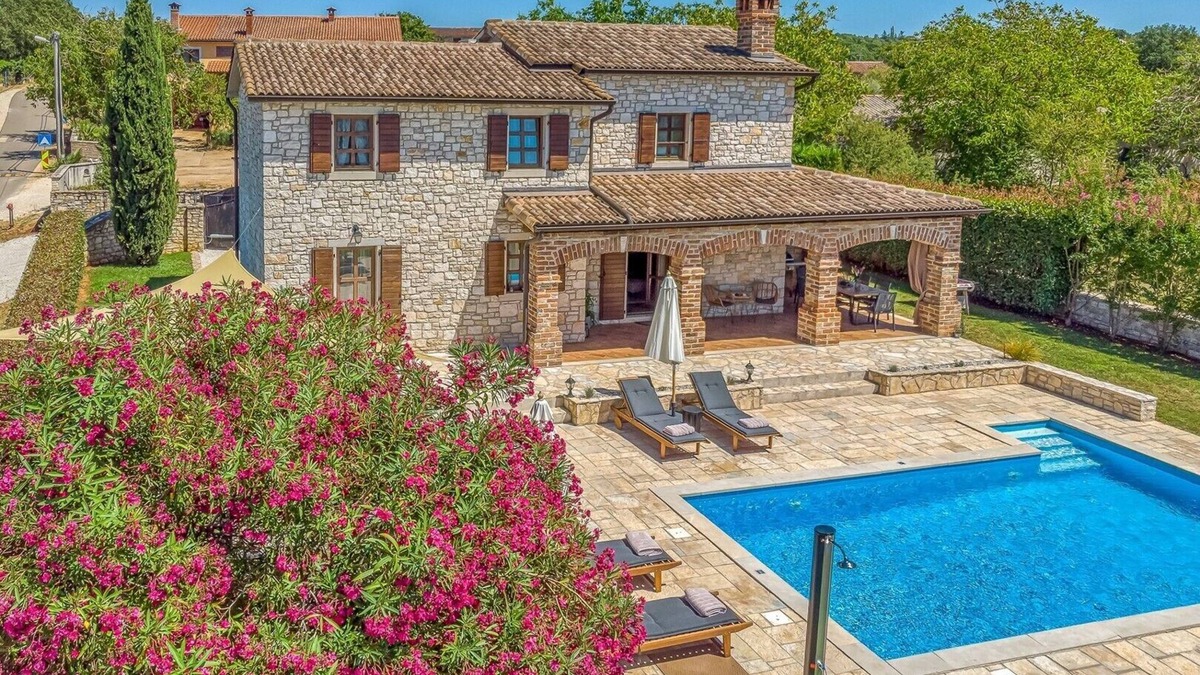 Stifanici Villa | Villa Santolina in Baderna