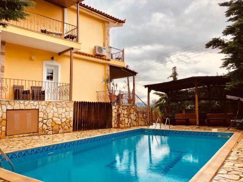 Kato Almiri House | Villa Saron