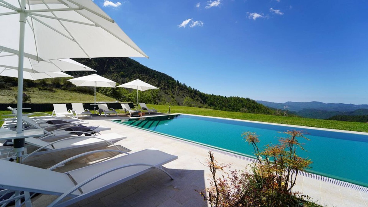 Zignago Villa | Villa Sasseta - Eight Bedroom Villa, Sleeps 16