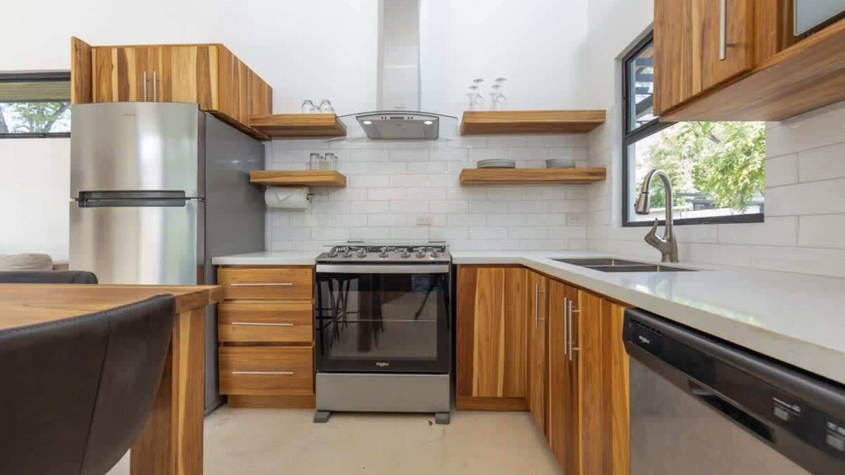 Para House | Villa Serenity 2 Bedroom 1 min walk to the beach