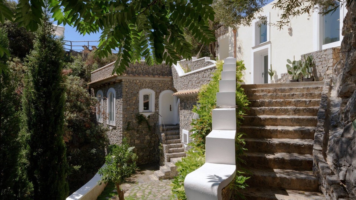 Conca dei Marini Villa | VILLA SHAH a place to listen to the sea in Amalfi Coast
