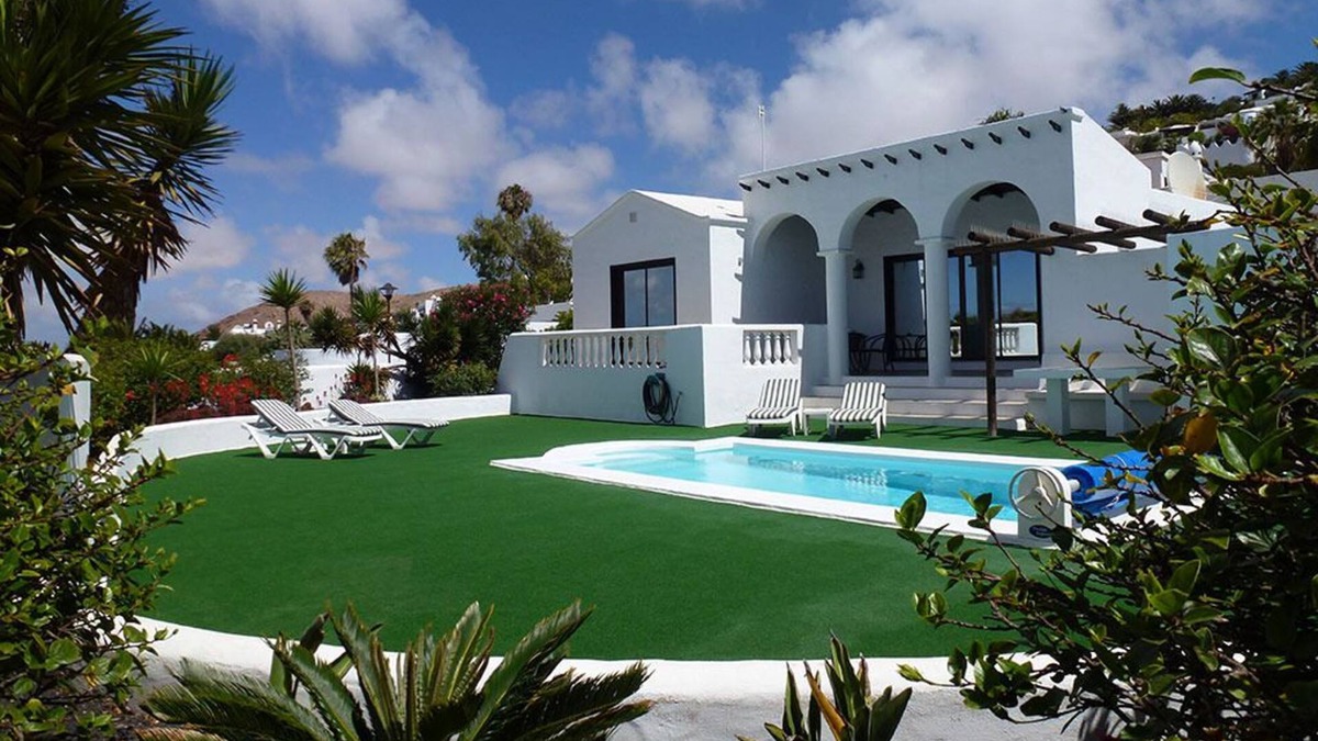 Nazaret Villa | Villa Shibui 2 Bed Detached, Wraparound gardens, Panoramic views & Heated Pool