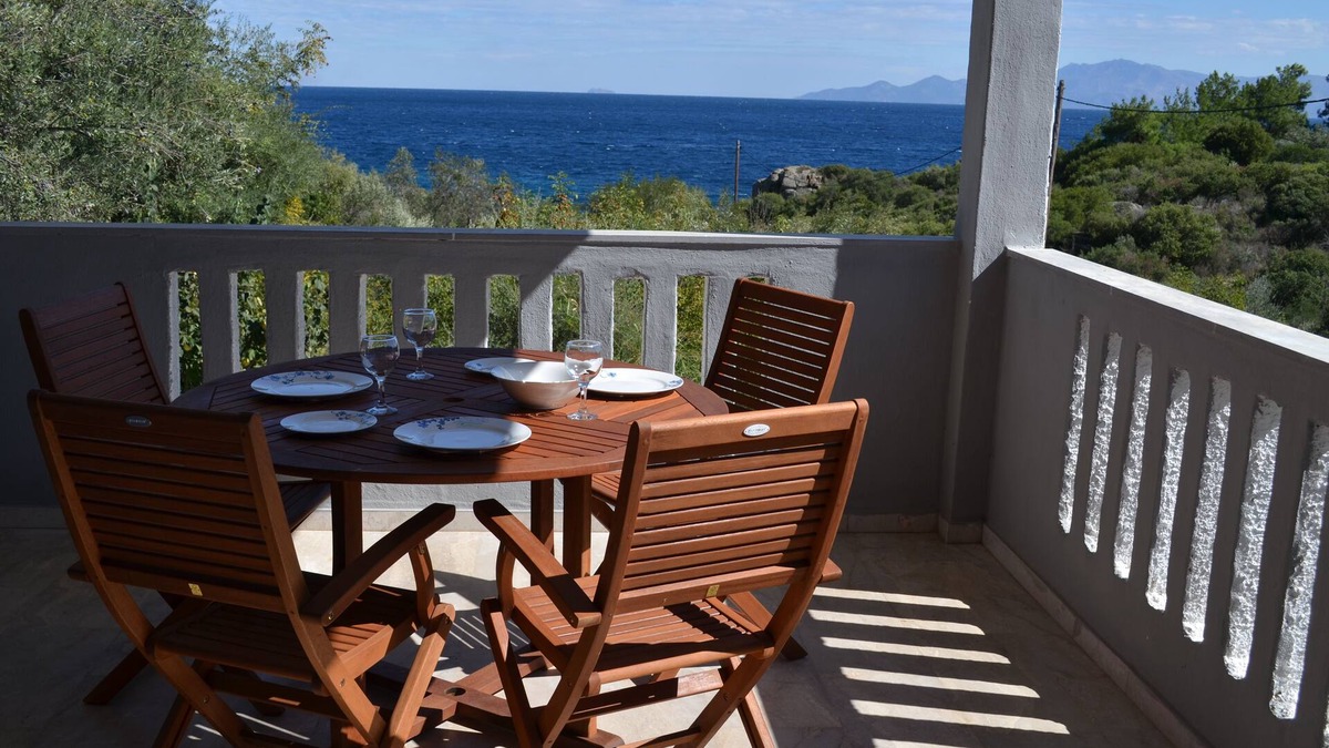 Kavala House | VILLA SIESTA detached house for relaxing holidays by the sea