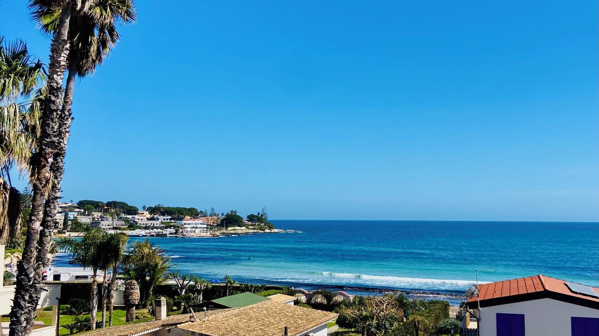 Fontane Bianche Villa | Villa Silvia 30mt from the sandy beach. Veranda with sea view.