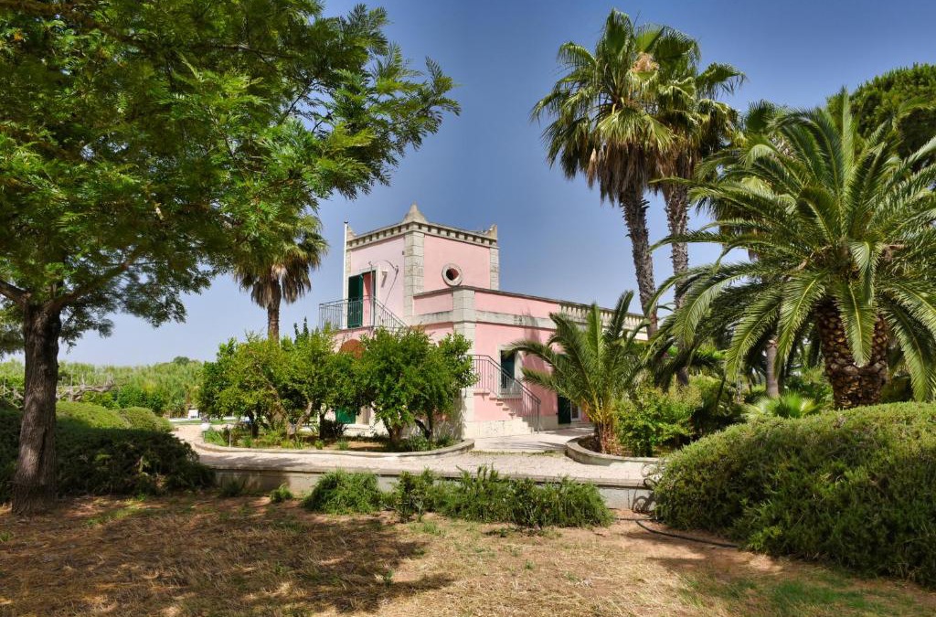 Cutrofiano House | Villa Sirgole Rosa with Pool, Galatina