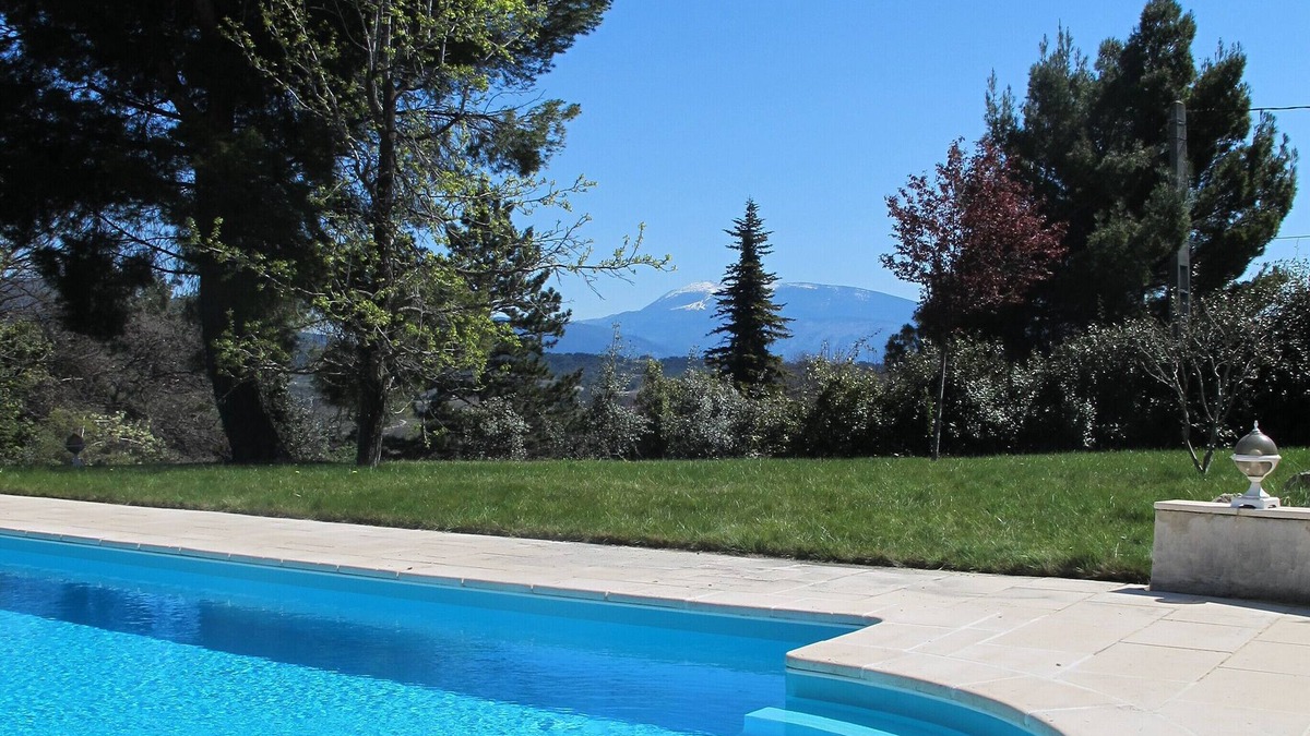 Mirabel-aux-Baronnies Villa | Villa sleeps 14 with swimming pool, large garden and view of Mont Ventoux!