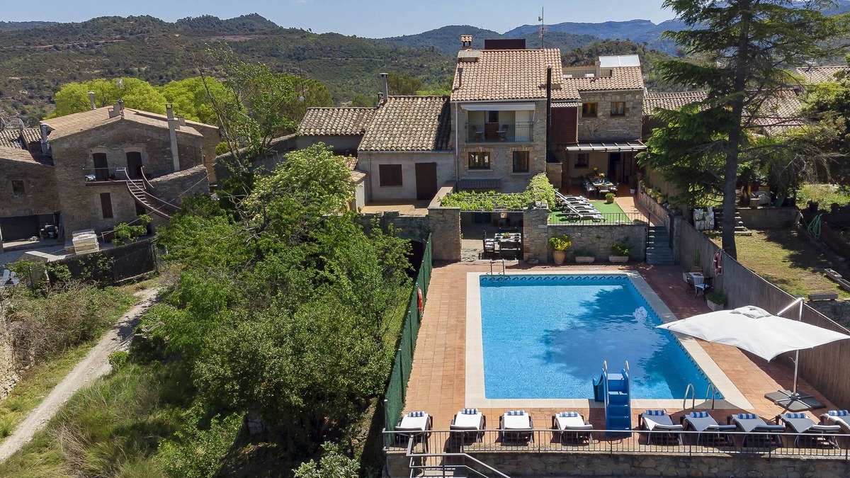 Rocafort Villa | Villa "Sleeps 10 Private Pool" with Mountain View, Private Pool & Wi-Fi